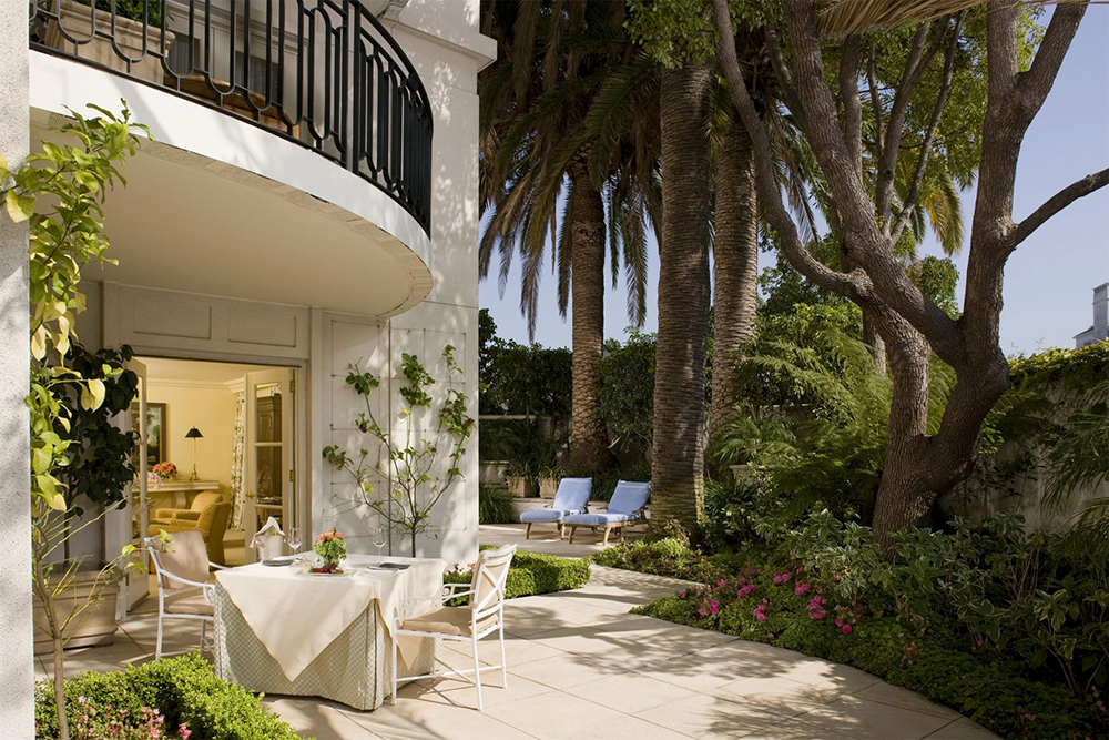 The Peninsula Beverly Hills, Three Living Architecture